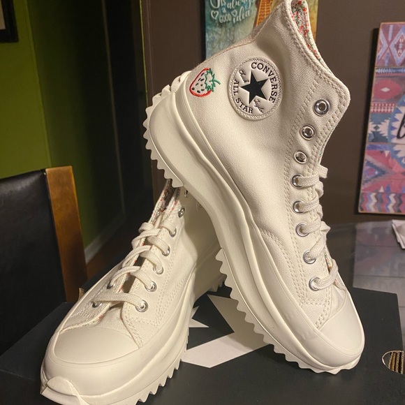 NWT Converse Run Star Hike High Top Sneakers - Picture 8 of 9